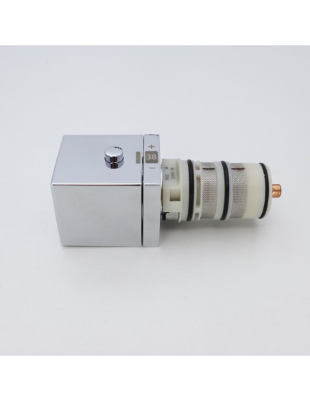Cartuccia e manopola per rubinetto termostatico Rif.: 910616110 TRES Cartuccia e manopola per rubinetto termostatico Rif.: 910616110 TRES