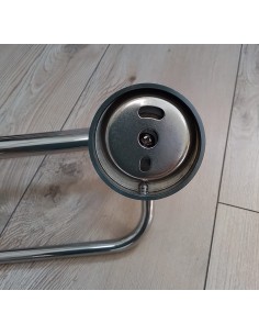 Tovagliolo con scaffale in acciaio inox modello Arcobaño Hotel 2