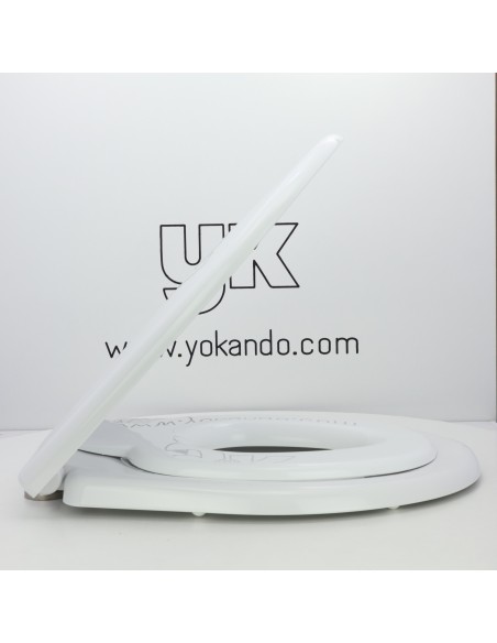 CHILD SEAT WITH REDUCER