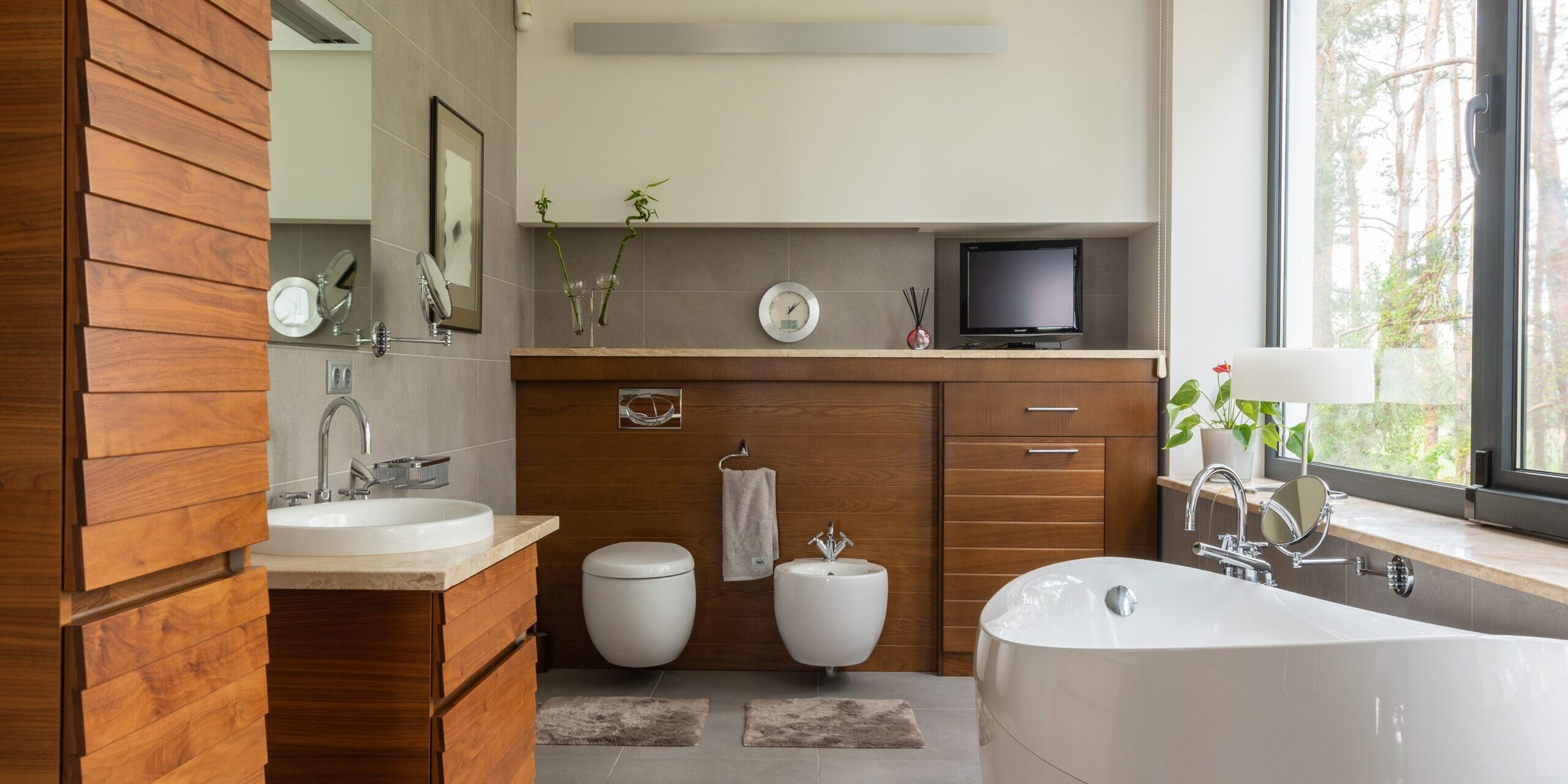 Mobiliário de casa de banho em madeira Descubra a colecção WOOD Mobiliário de casa de banho em madeira? Descubra a colecção WOOD