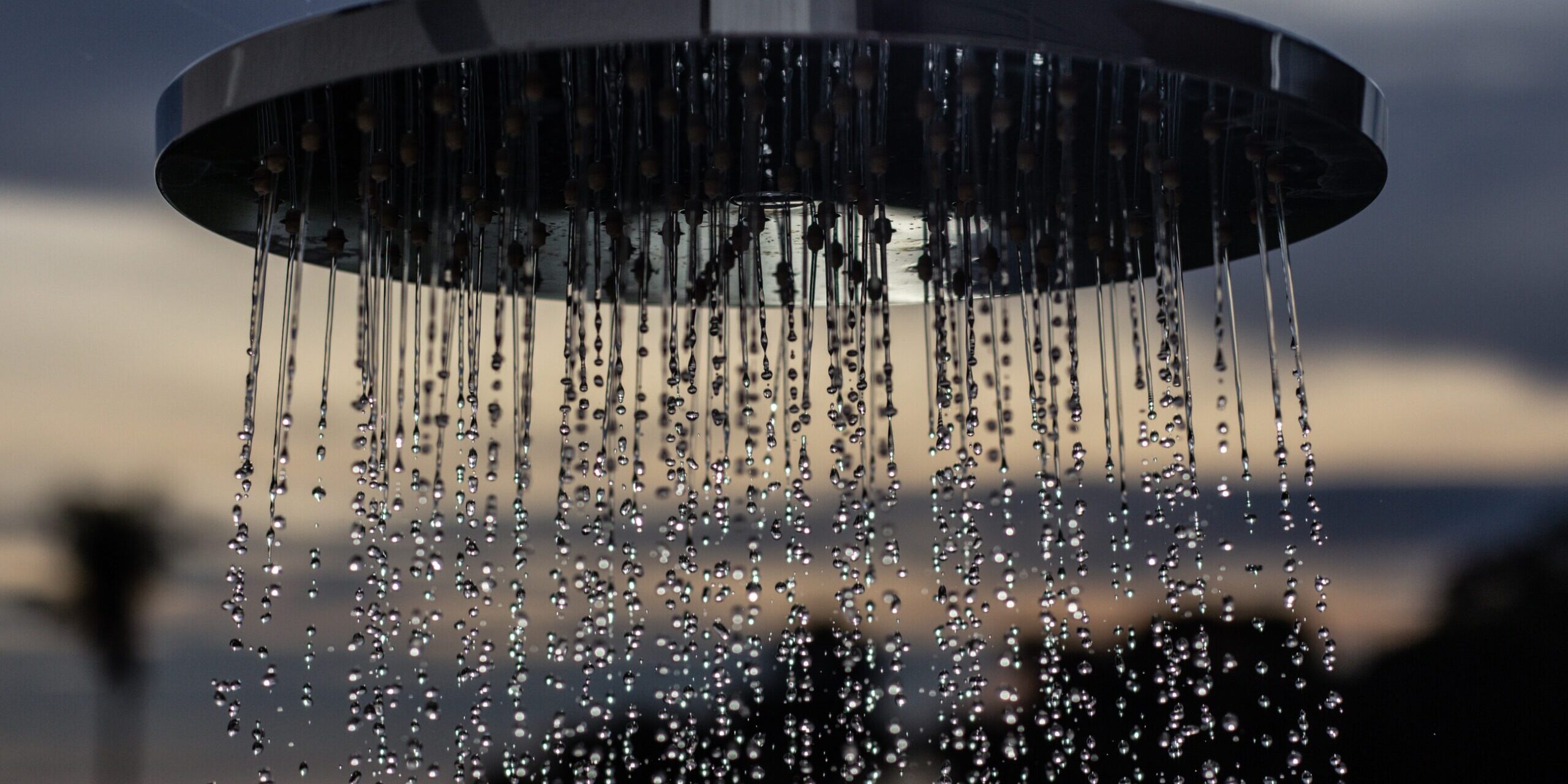 Pourquoi une douche de piscine devrait être installée et comment l’installer Pourquoi une douche de piscine devrait être installée et comment l'installer