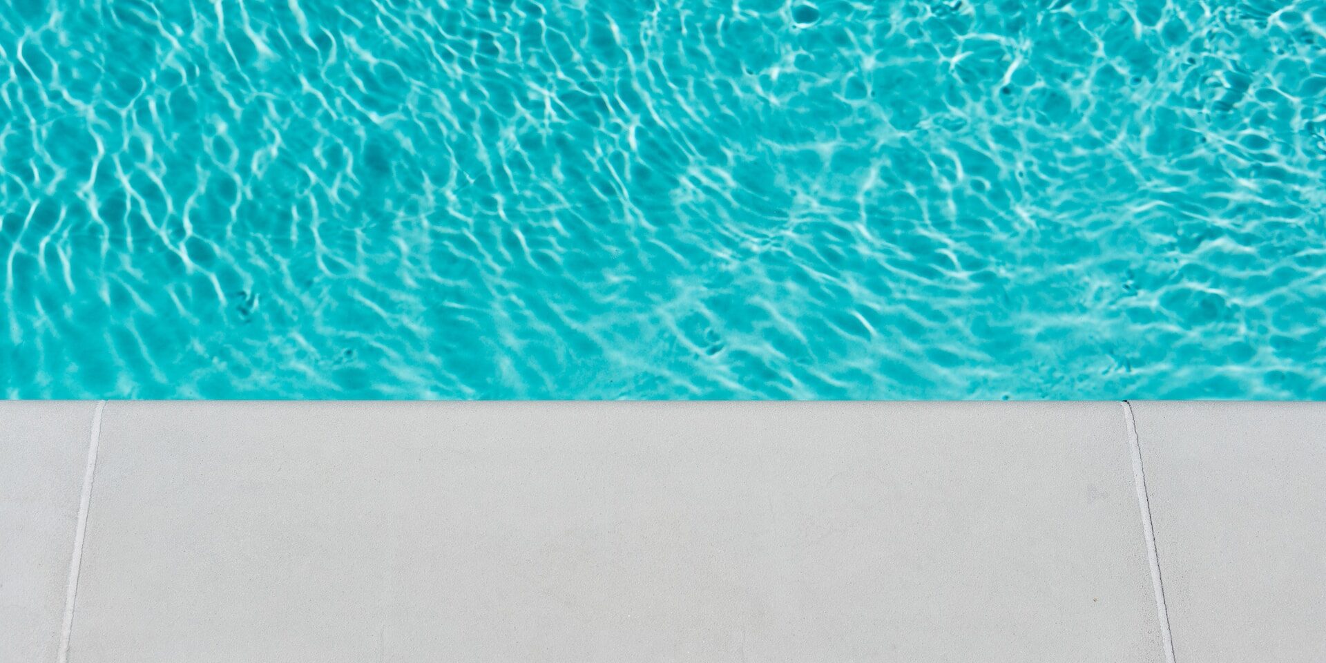 Por qué es importante equilibrar el pH del agua de tu piscina