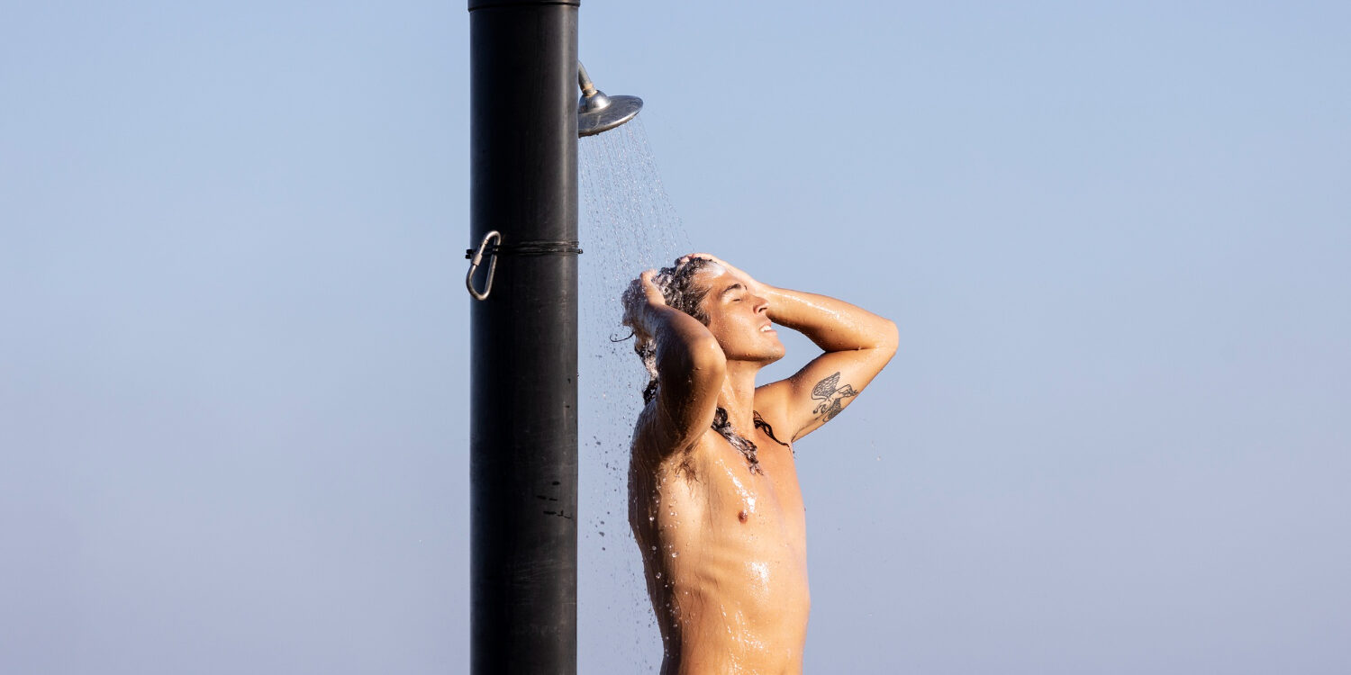 Pool showers, comfort and safety for users Pool showers, comfort and safety for users