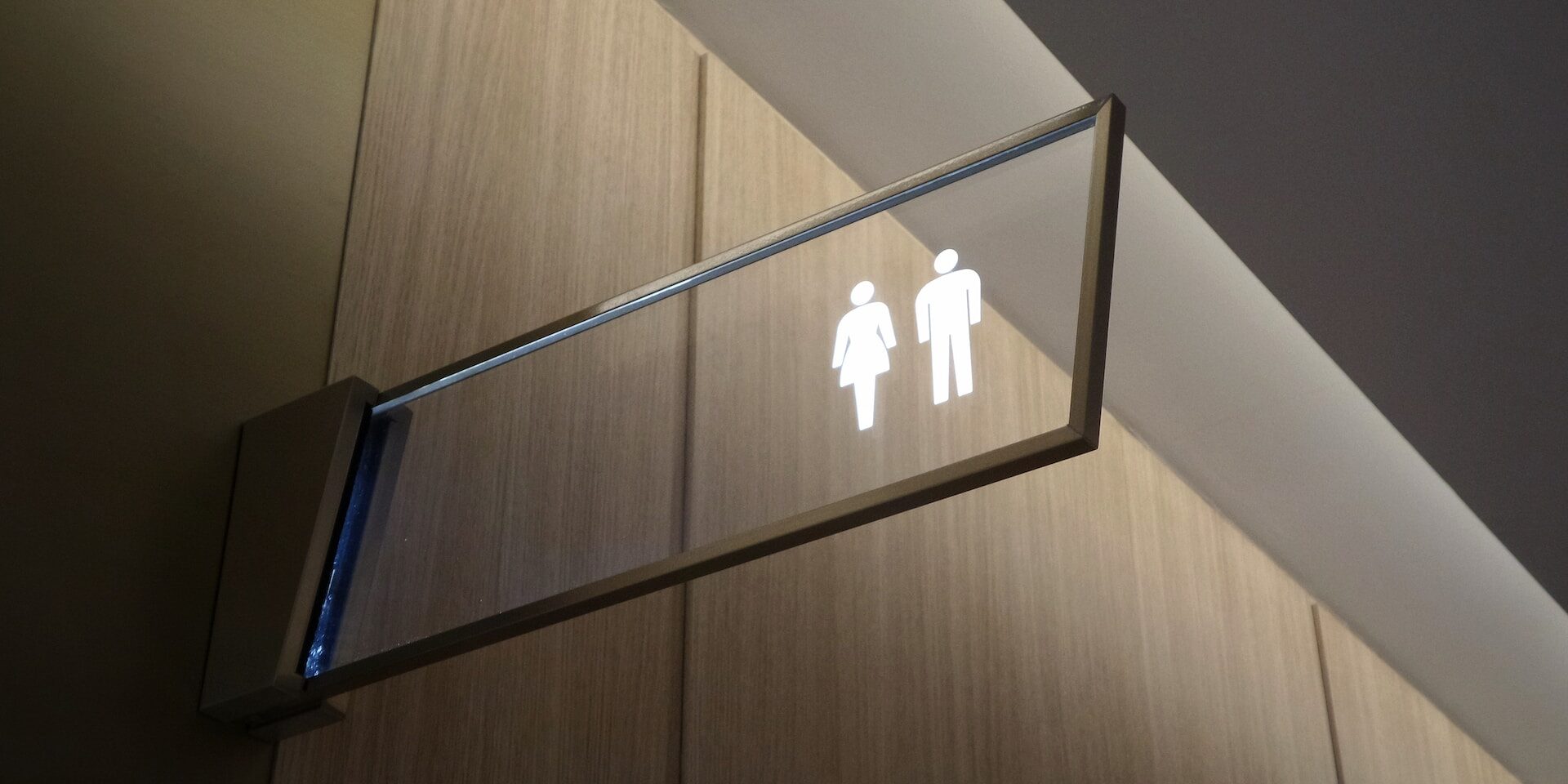 Importância de lixeiras para banheiros de locais movimentados Importância de lixeiras para banheiros de locais movimentados